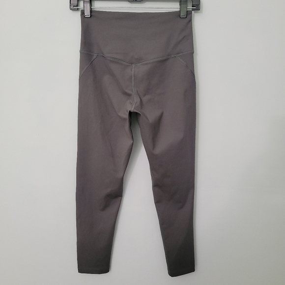 Girlfriend Collective Gray Compressive Cropped Leggings - Picture 4 of 7